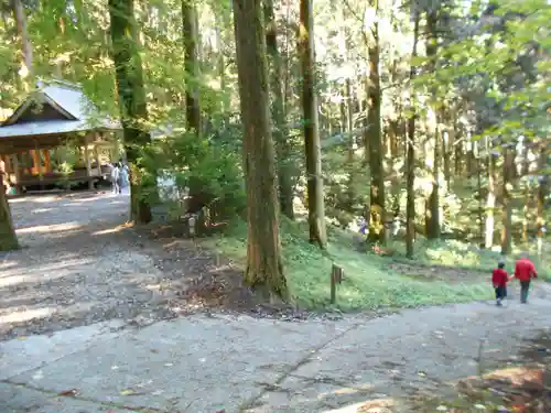 上色見熊野座神社の建物その他