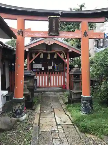 松明殿稲荷神社の鳥居