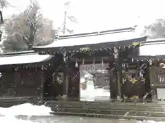 荻窪八幡神社の山門