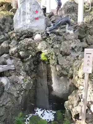 多摩川浅間神社の{uncategorized: "未分類", other: "その他", undefined: "問題あり", building: "その他建物", grave: "お墓", sacred_gate: "鳥居", guardian: "狛犬", statue: "像", buddha: "仏像", history: "歴史", nature: "自然", garden: "庭園", animal: "動物", pagoda: "塔", temizu: "手水舎", mountain_gate: "山門・神門", sanctuary: "本殿・本堂", subordinate: "末社・摂社", art: "芸術", scenery: "景色", jizo: "地蔵", ema: "絵馬", goshuin: "御朱印", omikuji: "おみくじ", items: "授与品その他", amulet: "お守り", goshuincho: "御朱印帳", eats: "食事", festival: "お祭り", votive_dance: "神楽", shichigosan: "七五三参", wedding: "結婚式", experience: "体験その他", initially: "初詣", around: "周辺", anti_infection: "感染症対策"}