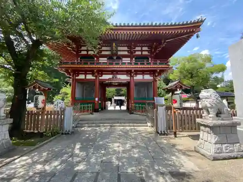 瀧泉寺（目黒不動尊）の山門・神門