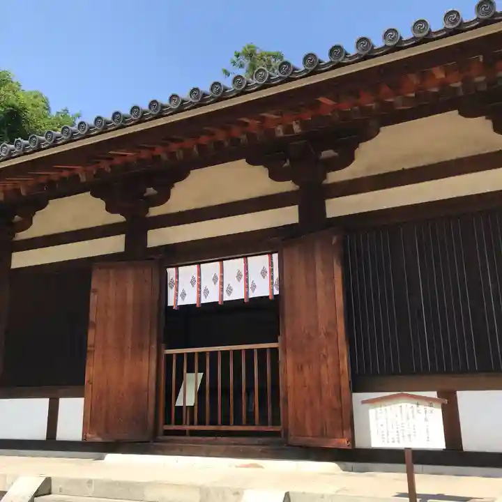 海龍王寺の本殿・本堂