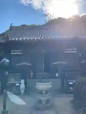 西国寺の本殿・本堂