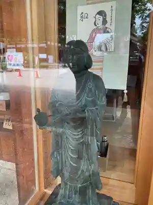 叡福寺の像