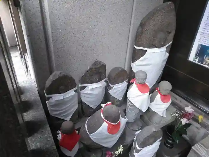 鍛治町観音堂の地蔵