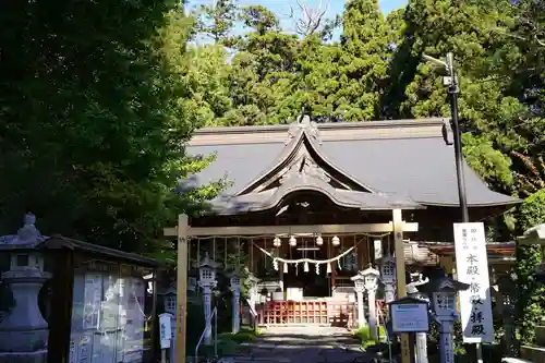 涼ケ岡八幡神社の本殿・本堂