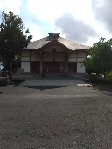 遍照寺の本殿