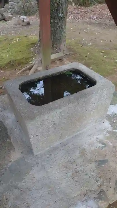 天疫神社の手水舎