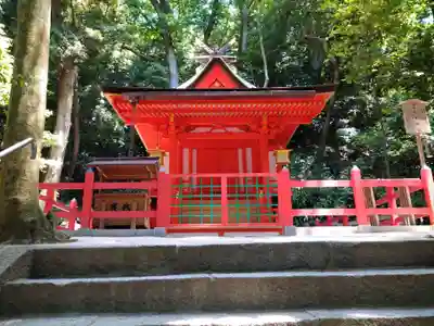 枚岡神社の末社・摂社