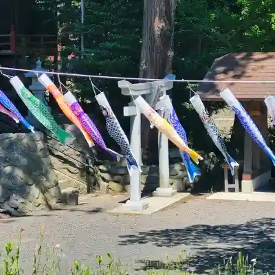高司神社〜むすびの神の鎮まる社〜の{uncategorized: "未分類", other: "その他", undefined: "問題あり", building: "その他建物", grave: "お墓", sacred_gate: "鳥居", guardian: "狛犬", statue: "像", buddha: "仏像", history: "歴史", nature: "自然", garden: "庭園", animal: "動物", pagoda: "塔", temizu: "手水舎", mountain_gate: "山門・神門", sanctuary: "本殿・本堂", subordinate: "末社・摂社", art: "芸術", scenery: "景色", jizo: "地蔵", ema: "絵馬", goshuin: "御朱印", omikuji: "おみくじ", items: "授与品その他", amulet: "お守り", goshuincho: "御朱印帳", eats: "食事", festival: "お祭り", votive_dance: "神楽", shichigosan: "七五三参", wedding: "結婚式", experience: "体験その他", initially: "初詣", around: "周辺", anti_infection: "感染症対策"}