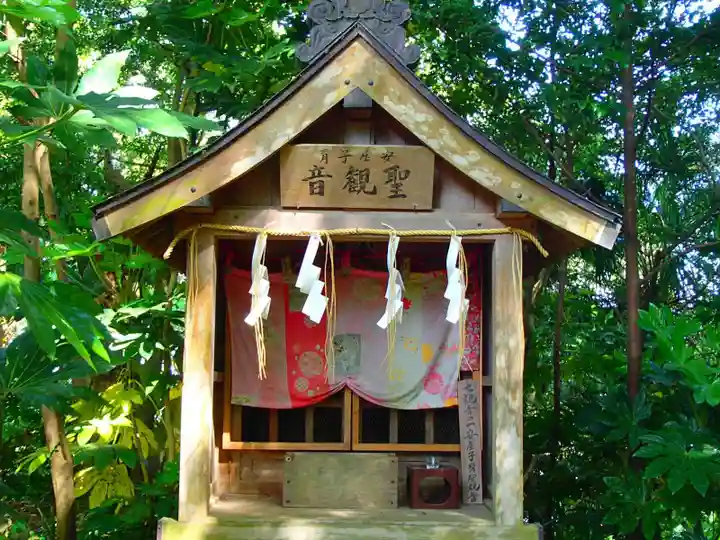 神崎神社の末社・摂社