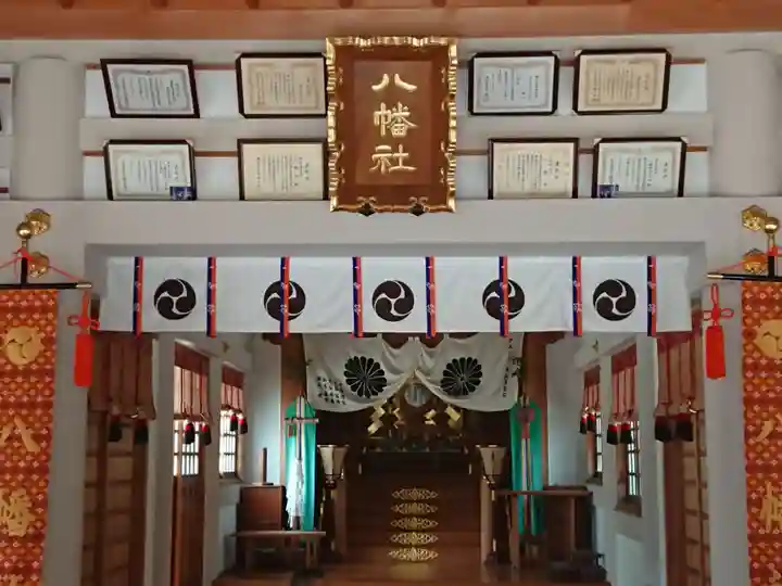 八幡社の本殿・本堂