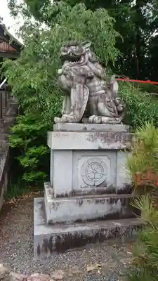 建勲神社の狛犬