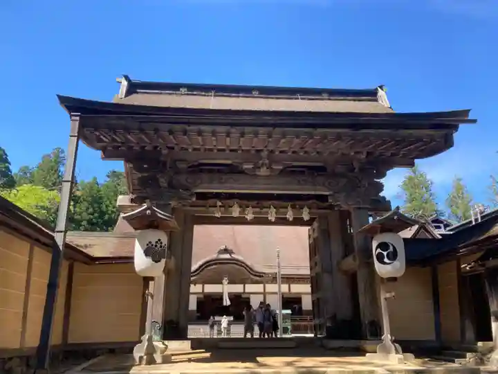 高野山金剛峯寺の山門・神門