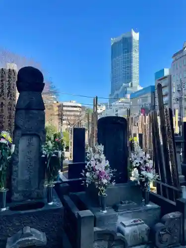 常圓寺の{uncategorized: "未分類", other: "その他", undefined: "問題あり", building: "その他建物", grave: "お墓", sacred_gate: "鳥居", guardian: "狛犬", statue: "像", buddha: "仏像", history: "歴史", nature: "自然", garden: "庭園", animal: "動物", pagoda: "塔", temizu: "手水舎", mountain_gate: "山門・神門", sanctuary: "本殿・本堂", subordinate: "末社・摂社", art: "芸術", scenery: "景色", jizo: "地蔵", ema: "絵馬", goshuin: "御朱印", omikuji: "おみくじ", items: "授与品その他", amulet: "お守り", goshuincho: "御朱印帳", eats: "食事", festival: "お祭り", votive_dance: "神楽", shichigosan: "七五三参", wedding: "結婚式", experience: "体験その他", initially: "初詣", around: "周辺", anti_infection: "感染症対策"}