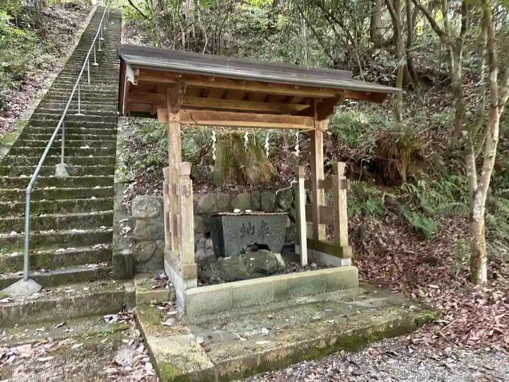 男坂神社の手水舎
