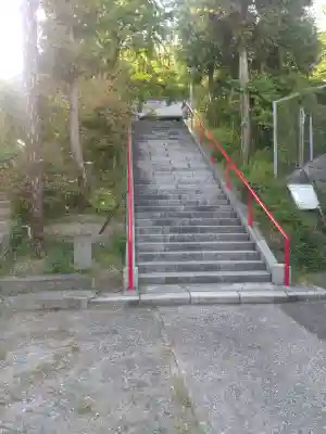 子之神社の{uncategorized: "未分類", other: "その他", undefined: "問題あり", building: "その他建物", grave: "お墓", sacred_gate: "鳥居", guardian: "狛犬", statue: "像", buddha: "仏像", history: "歴史", nature: "自然", garden: "庭園", animal: "動物", pagoda: "塔", temizu: "手水舎", mountain_gate: "山門・神門", sanctuary: "本殿・本堂", subordinate: "末社・摂社", art: "芸術", scenery: "景色", jizo: "地蔵", ema: "絵馬", goshuin: "御朱印", omikuji: "おみくじ", items: "授与品その他", amulet: "お守り", goshuincho: "御朱印帳", eats: "食事", festival: "お祭り", votive_dance: "神楽", shichigosan: "七五三参", wedding: "結婚式", experience: "体験その他", initially: "初詣", around: "周辺", anti_infection: "感染症対策"}