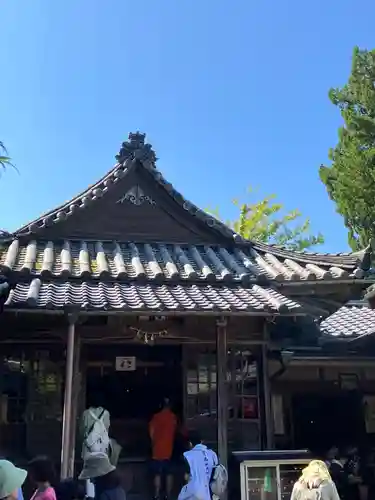 泉蔵院の本殿・本堂