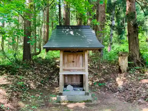 土津神社｜こどもと出世の神さまの末社