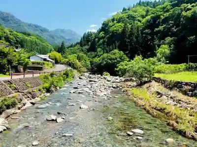 穴森神社の周辺