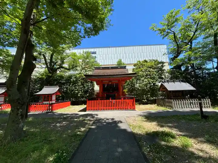 伏見稲荷大社御旅所の{uncategorized: "未分類", other: "その他", undefined: "問題あり", building: "その他建物", grave: "お墓", sacred_gate: "鳥居", guardian: "狛犬", statue: "像", buddha: "仏像", history: "歴史", nature: "自然", garden: "庭園", animal: "動物", pagoda: "塔", temizu: "手水舎", mountain_gate: "山門・神門", sanctuary: "本殿・本堂", subordinate: "末社・摂社", art: "芸術", scenery: "景色", jizo: "地蔵", ema: "絵馬", goshuin: "御朱印", omikuji: "おみくじ", items: "授与品その他", amulet: "お守り", goshuincho: "御朱印帳", eats: "食事", festival: "お祭り", votive_dance: "神楽", shichigosan: "七五三参", wedding: "結婚式", experience: "体験その他", initially: "初詣", around: "周辺", anti_infection: "感染症対策"}