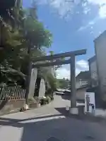 宇都宮二荒山神社の{uncategorized: "未分類", other: "その他", undefined: "問題あり", building: "その他建物", grave: "お墓", sacred_gate: "鳥居", guardian: "狛犬", statue: "像", buddha: "仏像", history: "歴史", nature: "自然", garden: "庭園", animal: "動物", pagoda: "塔", temizu: "手水舎", mountain_gate: "山門・神門", sanctuary: "本殿・本堂", subordinate: "末社・摂社", art: "芸術", scenery: "景色", jizo: "地蔵", ema: "絵馬", goshuin: "御朱印", omikuji: "おみくじ", items: "授与品その他", amulet: "お守り", goshuincho: "御朱印帳", eats: "食事", festival: "お祭り", votive_dance: "神楽", shichigosan: "七五三参", wedding: "結婚式", experience: "体験その他", initially: "初詣", around: "周辺", anti_infection: "感染症対策"}
