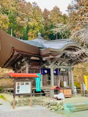 常泉寺の{uncategorized: "未分類", other: "その他", undefined: "問題あり", building: "その他建物", grave: "お墓", sacred_gate: "鳥居", guardian: "狛犬", statue: "像", buddha: "仏像", history: "歴史", nature: "自然", garden: "庭園", animal: "動物", pagoda: "塔", temizu: "手水舎", mountain_gate: "山門・神門", sanctuary: "本殿・本堂", subordinate: "末社・摂社", art: "芸術", scenery: "景色", jizo: "地蔵", ema: "絵馬", goshuin: "御朱印", omikuji: "おみくじ", items: "授与品その他", amulet: "お守り", goshuincho: "御朱印帳", eats: "食事", festival: "お祭り", votive_dance: "神楽", shichigosan: "七五三参", wedding: "結婚式", experience: "体験その他", initially: "初詣", around: "周辺", anti_infection: "感染症対策"}