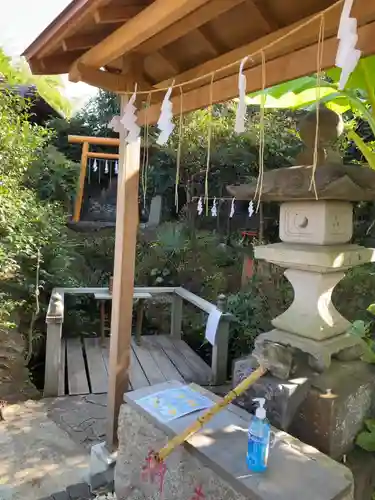 横浜御嶽神社の手水舎