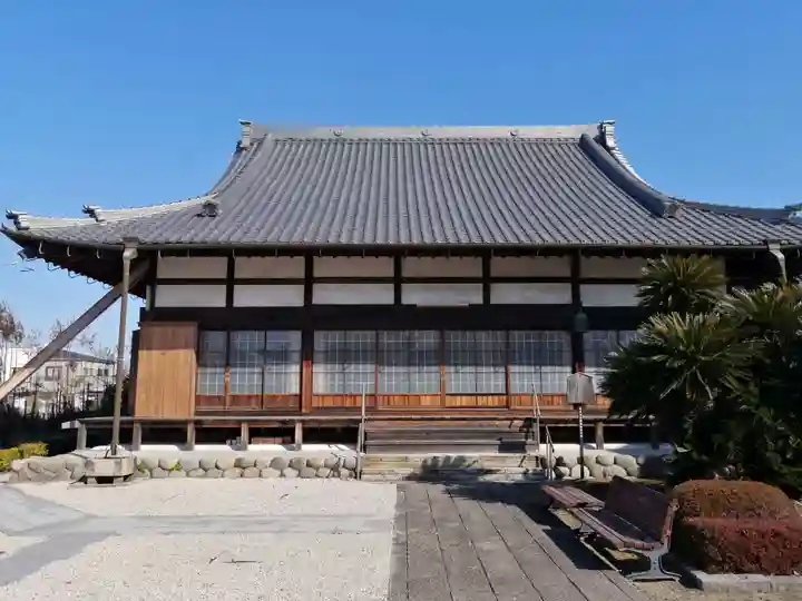 国分寺の本殿・本堂
