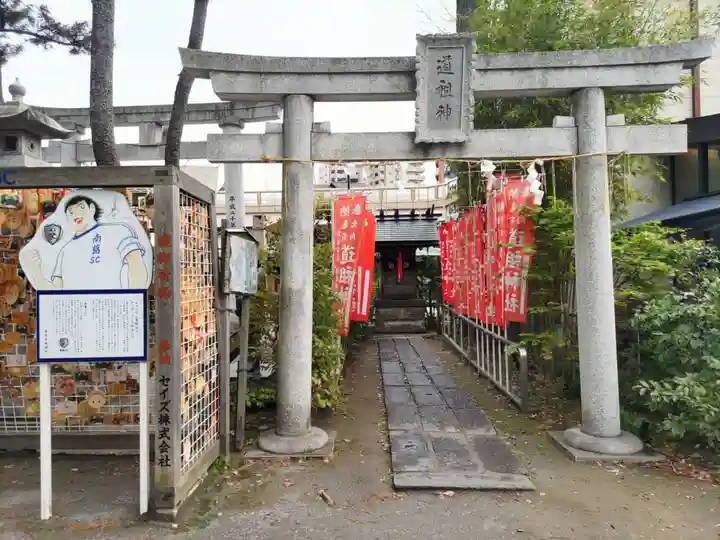 亀有香取神社の末社・摂社