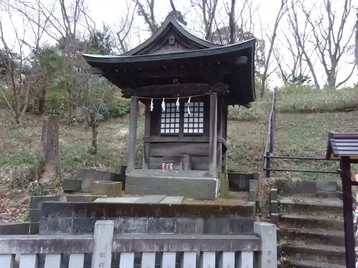 諏訪神社の末社・摂社
