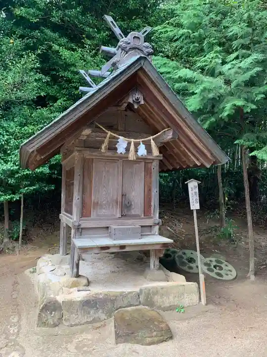 八重垣神社の末社・摂社