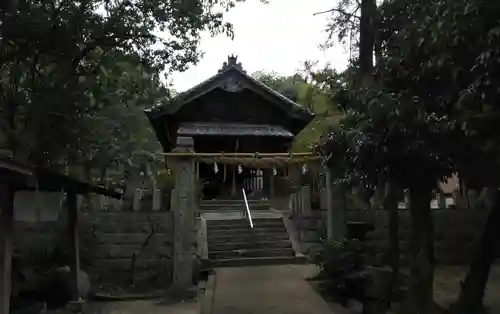 王子八幡宮の本殿