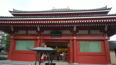 浅草寺の山門・神門