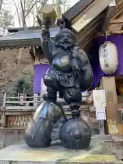 中之嶽神社の像