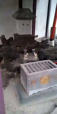 杉森稲荷の本殿・本堂