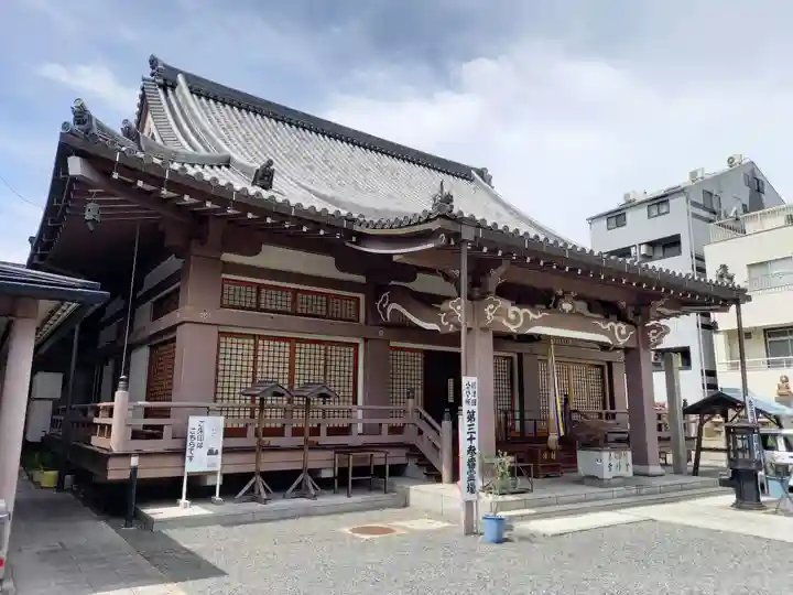 釋迦院(釈迦院)の本殿・本堂