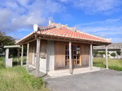 十山神社の建物その他