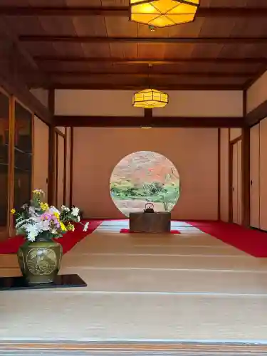 明月院の{uncategorized: "未分類", other: "その他", undefined: "問題あり", building: "その他建物", grave: "お墓", sacred_gate: "鳥居", guardian: "狛犬", statue: "像", buddha: "仏像", history: "歴史", nature: "自然", garden: "庭園", animal: "動物", pagoda: "塔", temizu: "手水舎", mountain_gate: "山門・神門", sanctuary: "本殿・本堂", subordinate: "末社・摂社", art: "芸術", scenery: "景色", jizo: "地蔵", ema: "絵馬", goshuin: "御朱印", omikuji: "おみくじ", items: "授与品その他", amulet: "お守り", goshuincho: "御朱印帳", eats: "食事", festival: "お祭り", votive_dance: "神楽", shichigosan: "七五三参", wedding: "結婚式", experience: "体験その他", initially: "初詣", around: "周辺", anti_infection: "感染症対策"}