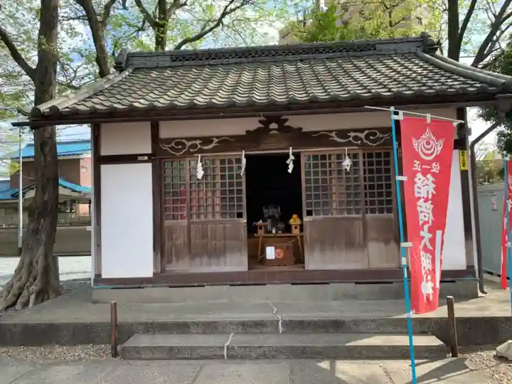 新曽氷川神社の末社・摂社