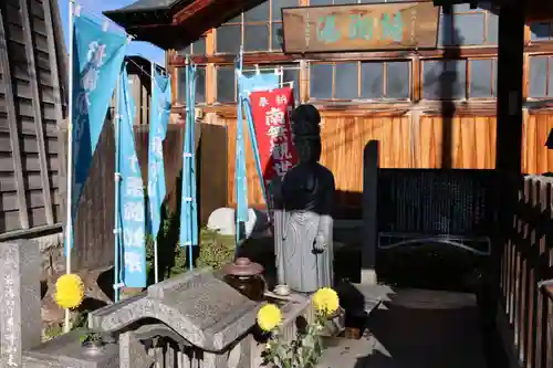 鯖湖神社の仏像