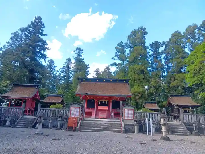 日吉神社の{uncategorized: "未分類", other: "その他", undefined: "問題あり", building: "その他建物", grave: "お墓", sacred_gate: "鳥居", guardian: "狛犬", statue: "像", buddha: "仏像", history: "歴史", nature: "自然", garden: "庭園", animal: "動物", pagoda: "塔", temizu: "手水舎", mountain_gate: "山門・神門", sanctuary: "本殿・本堂", subordinate: "末社・摂社", art: "芸術", scenery: "景色", jizo: "地蔵", ema: "絵馬", goshuin: "御朱印", omikuji: "おみくじ", items: "授与品その他", amulet: "お守り", goshuincho: "御朱印帳", eats: "食事", festival: "お祭り", votive_dance: "神楽", shichigosan: "七五三参", wedding: "結婚式", experience: "体験その他", initially: "初詣", around: "周辺", anti_infection: "感染症対策"}