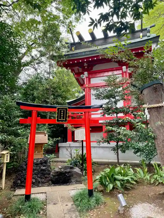 川越八幡宮の{uncategorized: "未分類", other: "その他", undefined: "問題あり", building: "その他建物", grave: "お墓", sacred_gate: "鳥居", guardian: "狛犬", statue: "像", buddha: "仏像", history: "歴史", nature: "自然", garden: "庭園", animal: "動物", pagoda: "塔", temizu: "手水舎", mountain_gate: "山門・神門", sanctuary: "本殿・本堂", subordinate: "末社・摂社", art: "芸術", scenery: "景色", jizo: "地蔵", ema: "絵馬", goshuin: "御朱印", omikuji: "おみくじ", items: "授与品その他", amulet: "お守り", goshuincho: "御朱印帳", eats: "食事", festival: "お祭り", votive_dance: "神楽", shichigosan: "七五三参", wedding: "結婚式", experience: "体験その他", initially: "初詣", around: "周辺", anti_infection: "感染症対策"}
