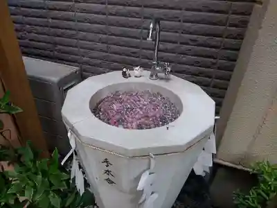 剣神社の手水舎