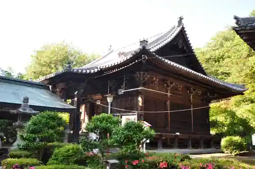 白峯寺の本殿