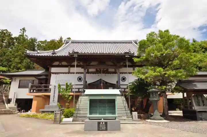 十楽寺の本殿・本堂