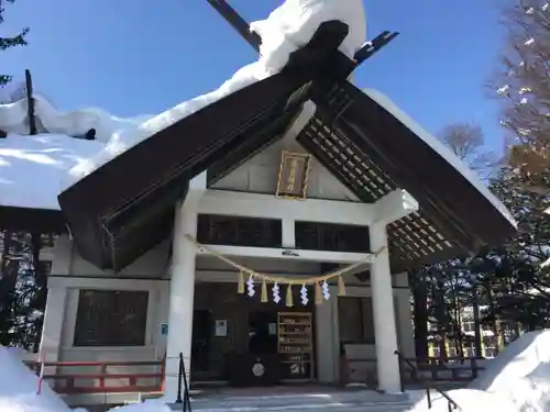 北広島市総鎮守　廣島神社の本殿