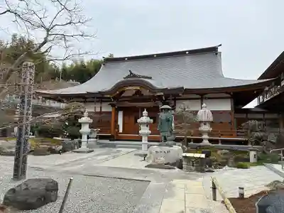 満願寺の本殿・本堂