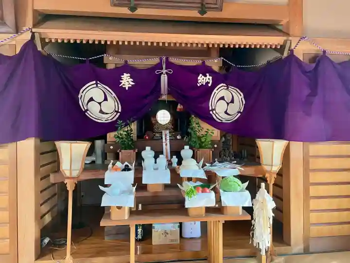 庚申神社の{uncategorized: "未分類", other: "その他", undefined: "問題あり", building: "その他建物", grave: "お墓", sacred_gate: "鳥居", guardian: "狛犬", statue: "像", buddha: "仏像", history: "歴史", nature: "自然", garden: "庭園", animal: "動物", pagoda: "塔", temizu: "手水舎", mountain_gate: "山門・神門", sanctuary: "本殿・本堂", subordinate: "末社・摂社", art: "芸術", scenery: "景色", jizo: "地蔵", ema: "絵馬", goshuin: "御朱印", omikuji: "おみくじ", items: "授与品その他", amulet: "お守り", goshuincho: "御朱印帳", eats: "食事", festival: "お祭り", votive_dance: "神楽", shichigosan: "七五三参", wedding: "結婚式", experience: "体験その他", initially: "初詣", around: "周辺", anti_infection: "感染症対策"}