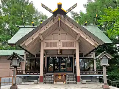 白石神社の本殿・本堂